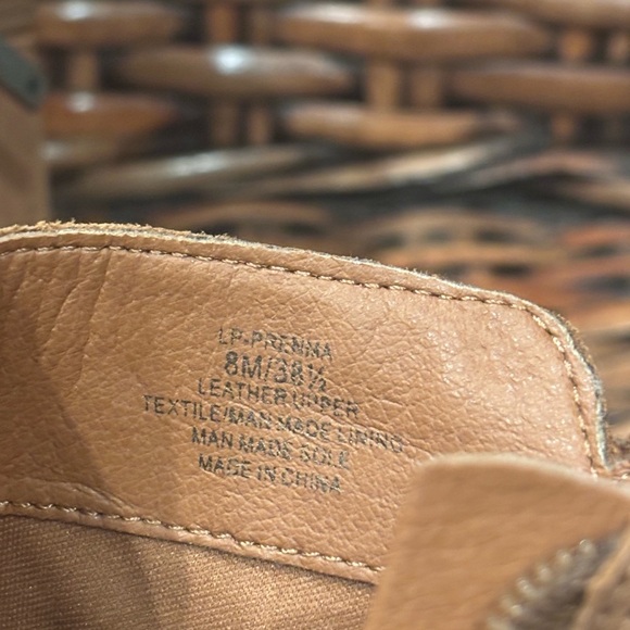 Lucky Brand Prenma Ankle Boot Women's Topanga Tan Leather
Bootie Size 8 - Picture 10 of 11